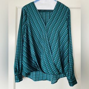 Vince Camuto Blue and Green Print Blouse with front clasp - Size M
